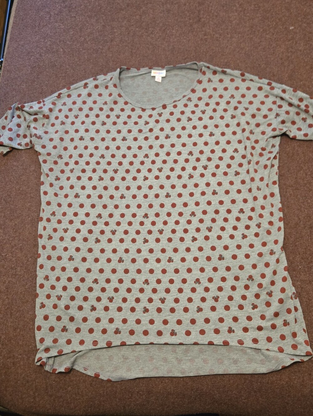 LuLaRoe Disney Irma tunic shirt in a gray heathered fabric Size Medium Oversized
